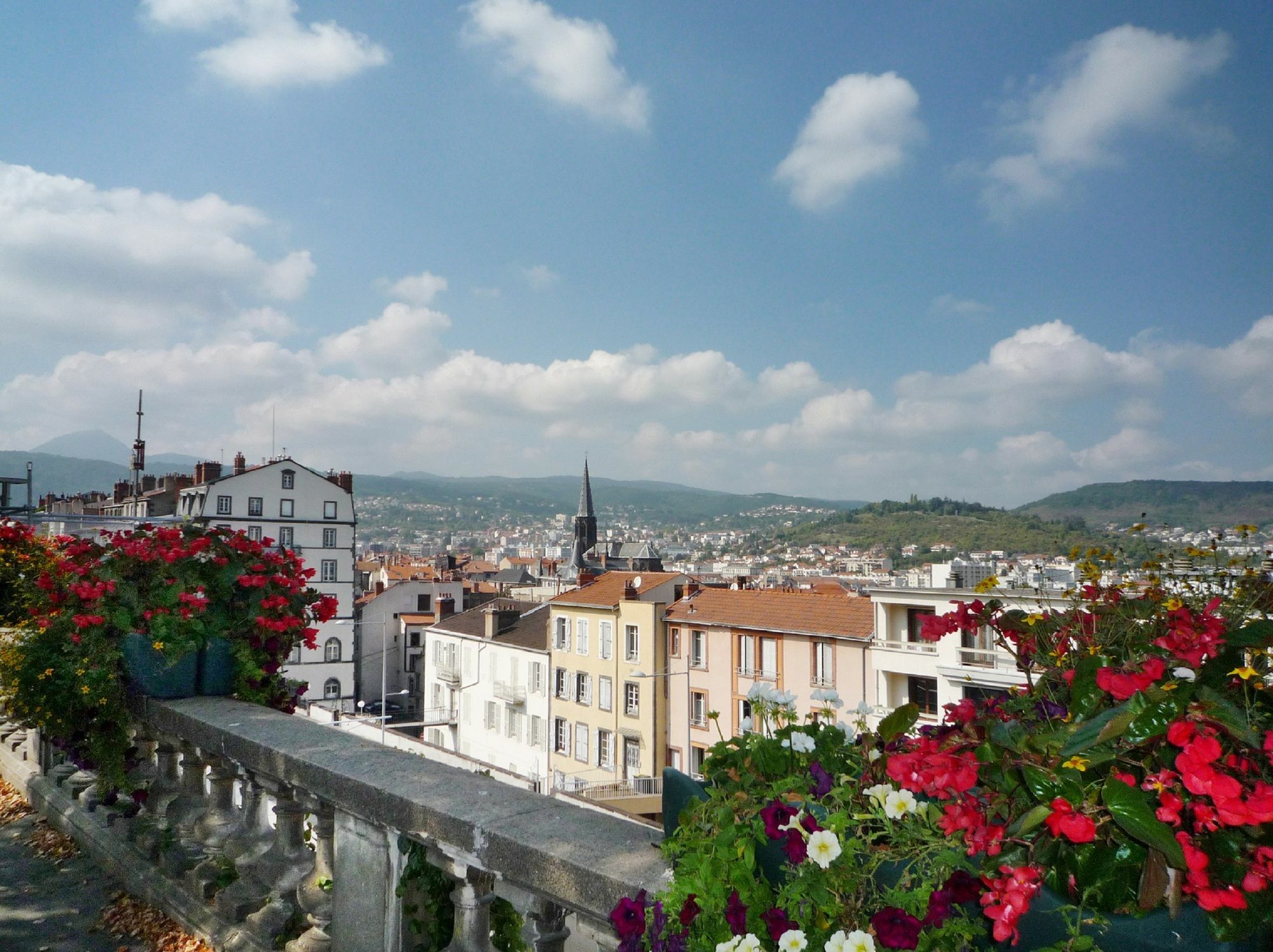 Residhome Clermont Ferrand Gergovia Exterior foto